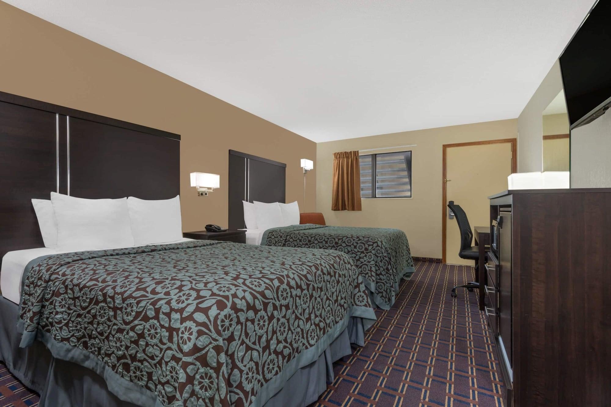 Days Inn By Wyndham Maumee/Toledo Bagian luar foto