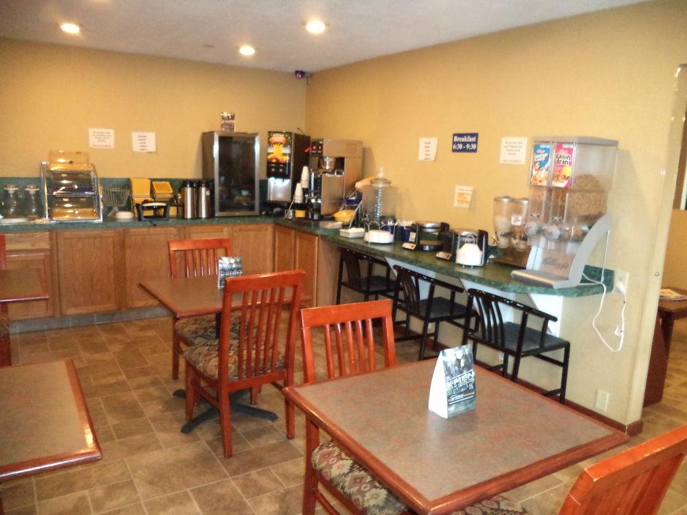 Days Inn By Wyndham Maumee/Toledo Bagian luar foto