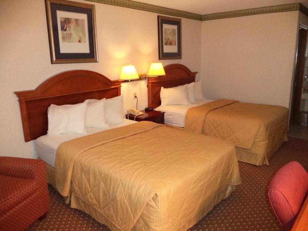 Days Inn By Wyndham Maumee/Toledo Bagian luar foto